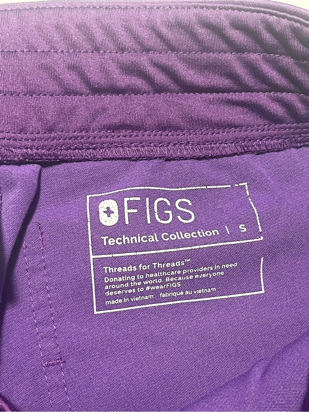 💜FIGS Set of both Small Ultra Violet Casma Scrub Top NWT & Zamora pants EUC - Picture 9 of 14